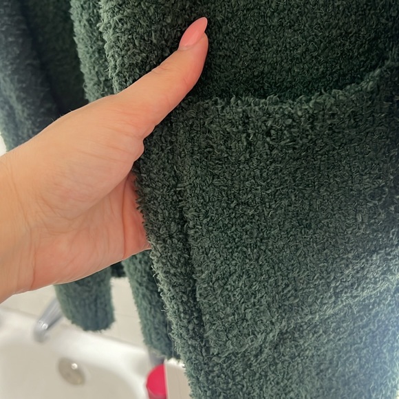 Olivia Sky size large green sweater from Nordstrom Rack. Never worn. - Picture 2 of 7